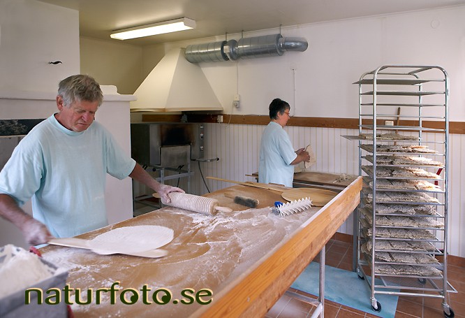Tunnbr�dsbakning, dekars�n, �rnsk�ldsvik, �ngermanland   