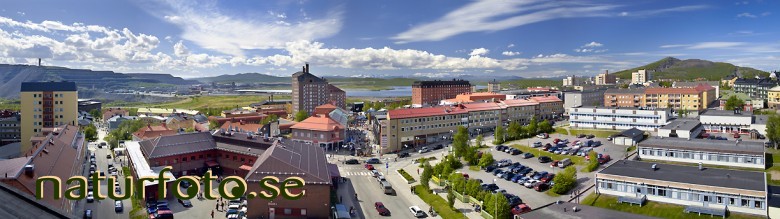 centrum, kiruna, lappland - lapland bilder images 09062665 lappland panoramabilder panoramic kiruna centrum giron city cities towns stad st�der byggnader buildings center houses hus culture kultur gator roads traffic trafik bilar cars view utsikt kommunikationer transportation gatan streets  