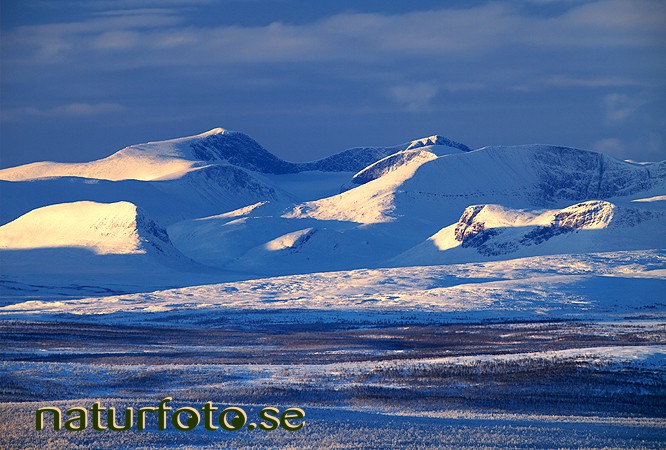 M�rmaglaci�ren, fr�n luossavaara, moarhmmaglaci�ren, moarhmmabakti, h�ktopparna, rassebavttascohkka, bealzzacorru, sarvesbakti, lappland  