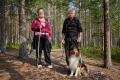 kvinna och man med hund 
ögeltjärns naturreservat
gullviks friluftsområde